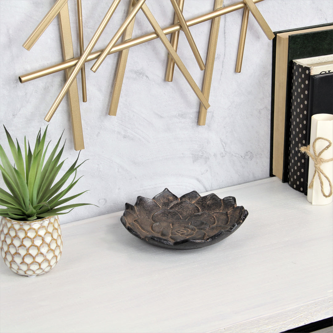 5170 - Ellis Cast Iron Lotus - Natural