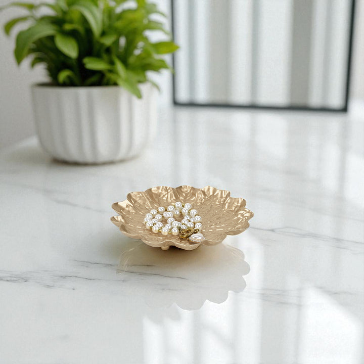 6195GD - Delphine Metal Lilypad Catchall Tray