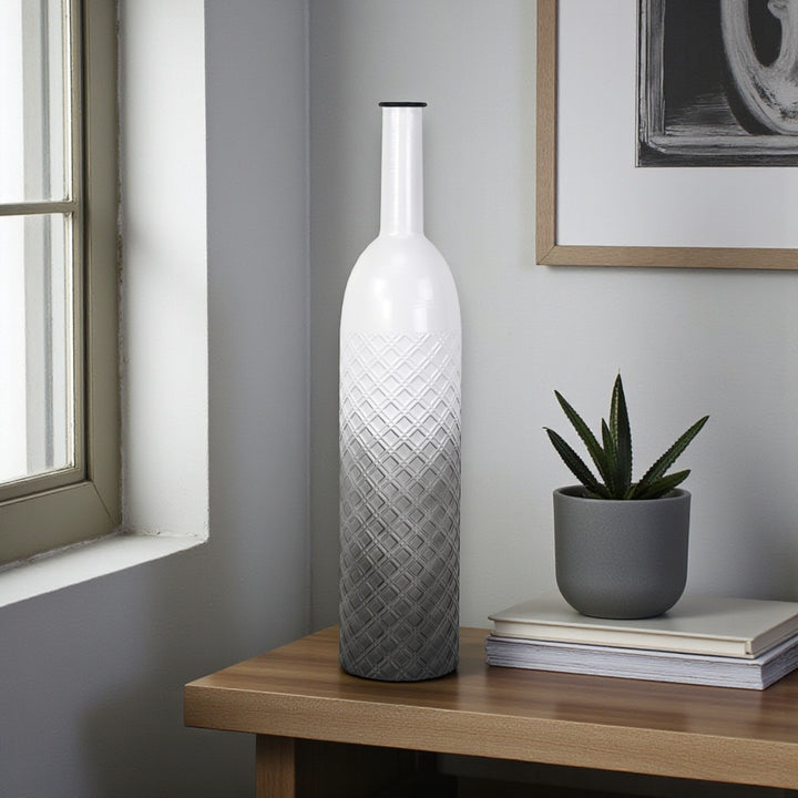 6240 - Harkona Diamond Pattern Gray Vase