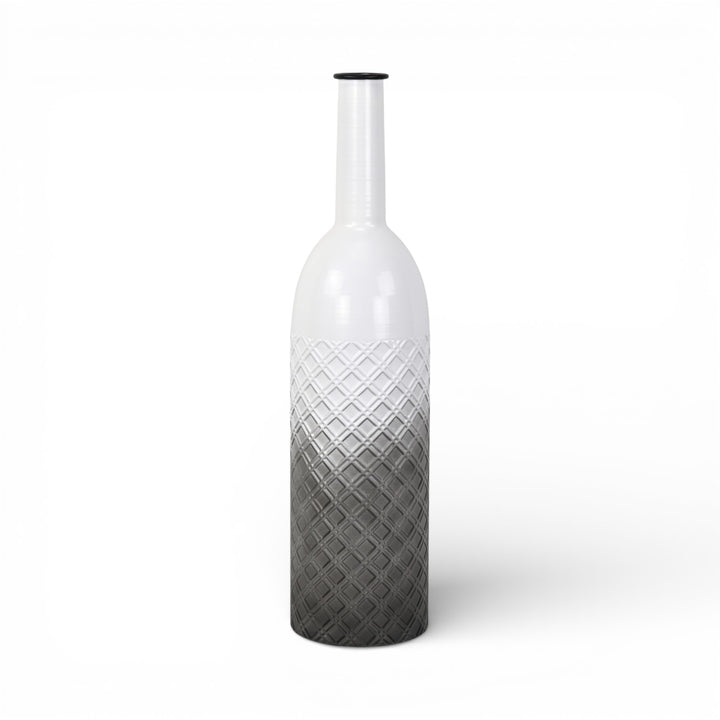6240 - Harkona Diamond Pattern Gray Vase
