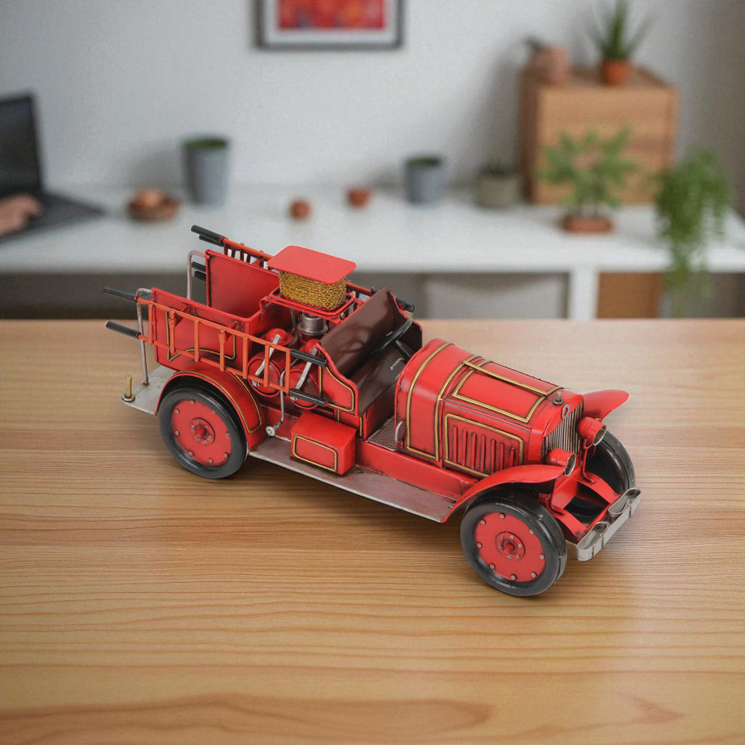 JA-0099 - Monty 1923 style fire truck