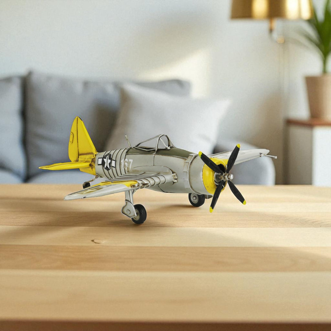 JA-0318 - WWII - P-47D "Thunderbolt"