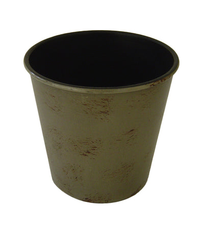PP-105<p>5.25" Round Plastic Pot</p>