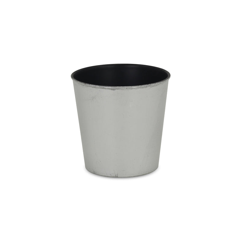 PP-105<p>5.25" Round Plastic Pot</p>