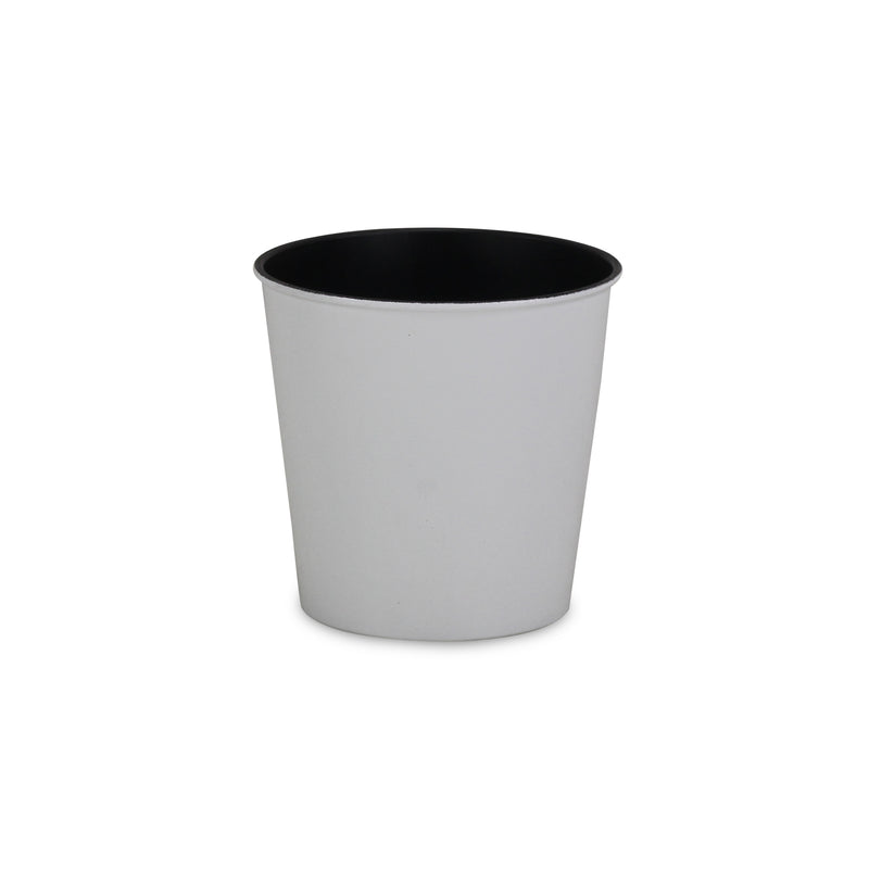 PP-105<p>5.25" Round Plastic Pot</p>
