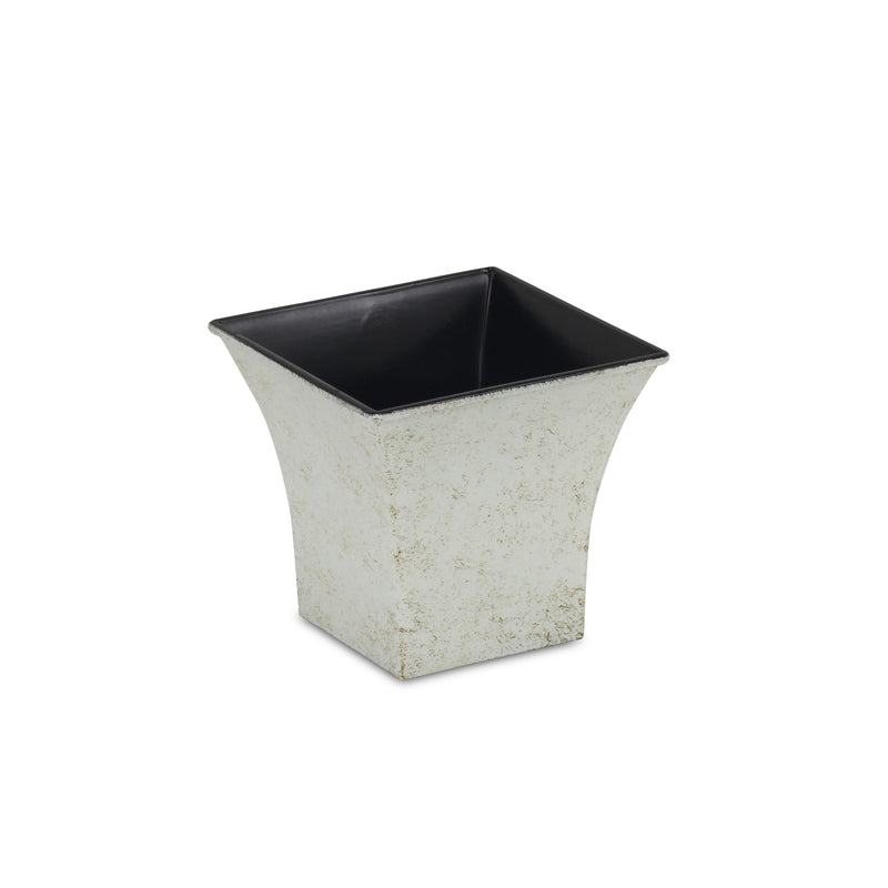 PP-109<p>4.75" Square Plastic Pot</p>