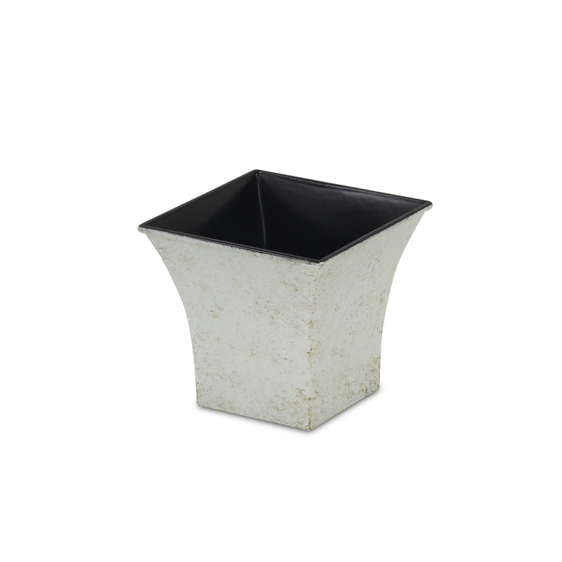PP-109<p>4.75" Square Plastic Pot</p>