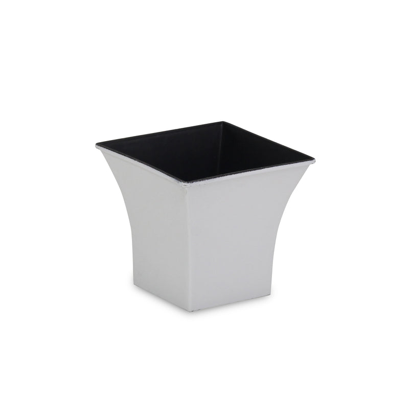 PP-109<p>4.75" Square Plastic Pot</p>