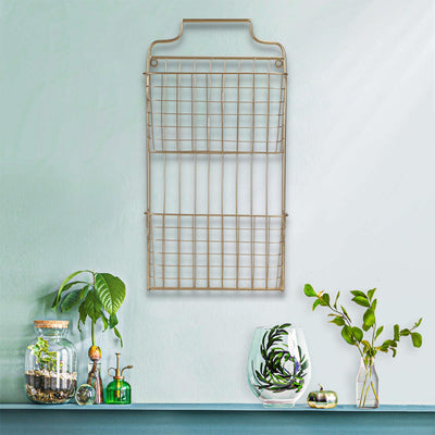 4605<p>Linnet Gold Wall Basket</p>